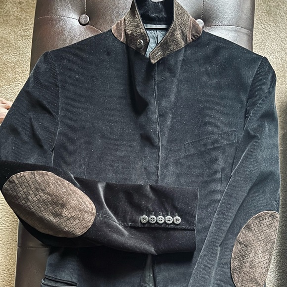 GUCCI Man’s black corduroy jacket w/ brown leather textured collar and elbows - Picture 7 of 17